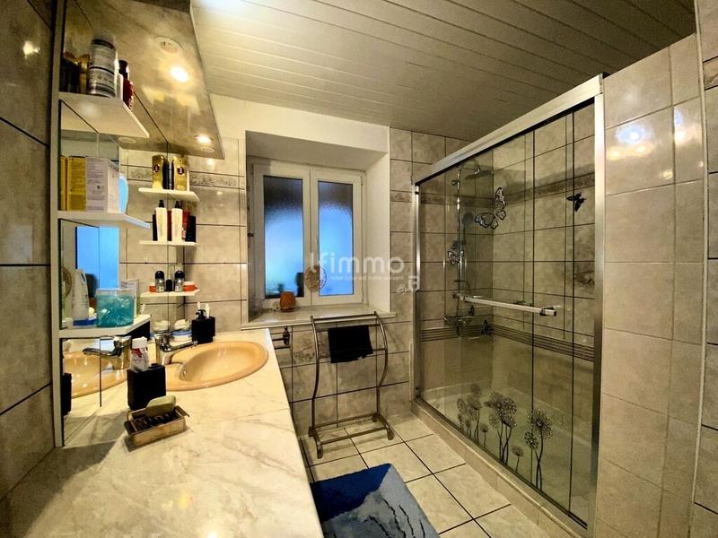 Maison - 161 m² - 7 pièces