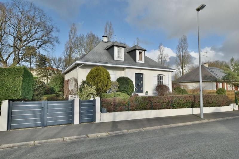 Maison - 163 m² - 7 pièces