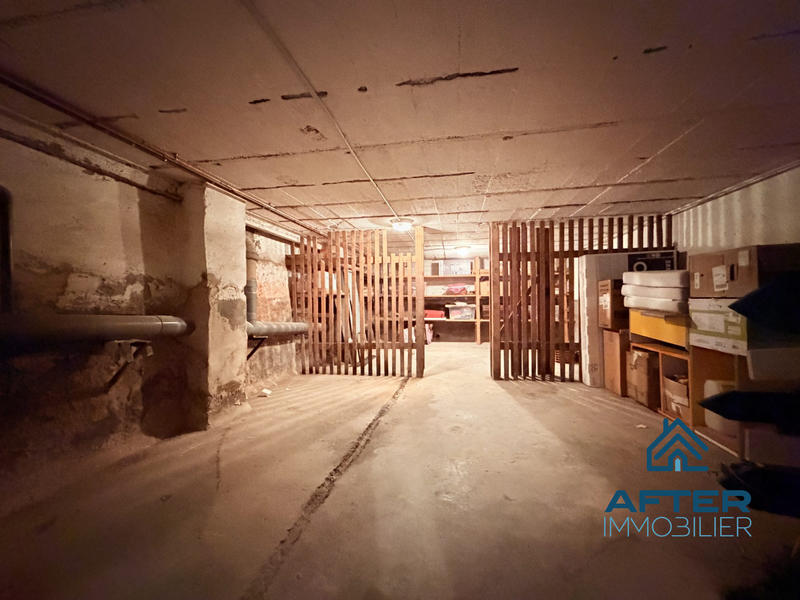 Maison - 220 m² - 7 pièces