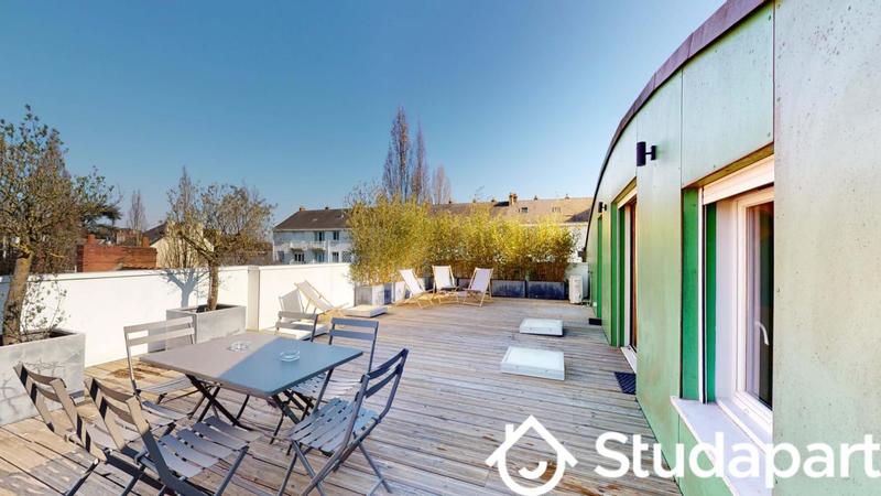 Chambre - 10 m² - 1 pièce