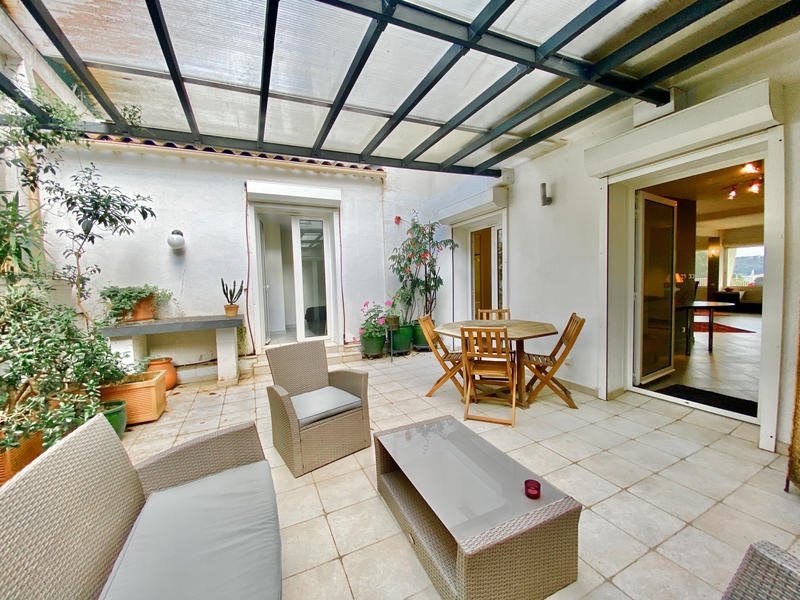 Appartement - 106 m² - 5 pièces