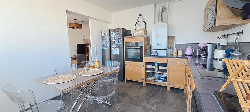 Appartement - 93 m² - 4 pièces