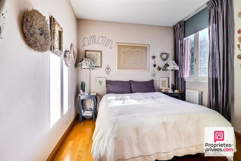 Appartement - 90 m² - 4 pièces