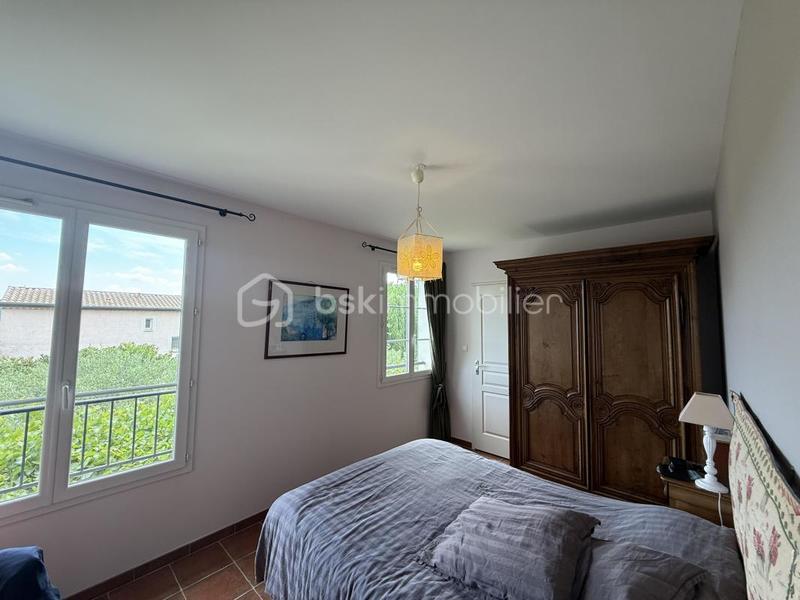 Maison traditionnelle - 131 m² - 6 pièces