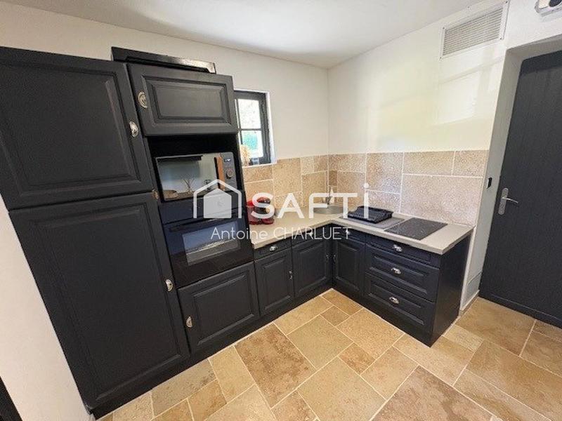 Maison - 255 m² - 9 pièces