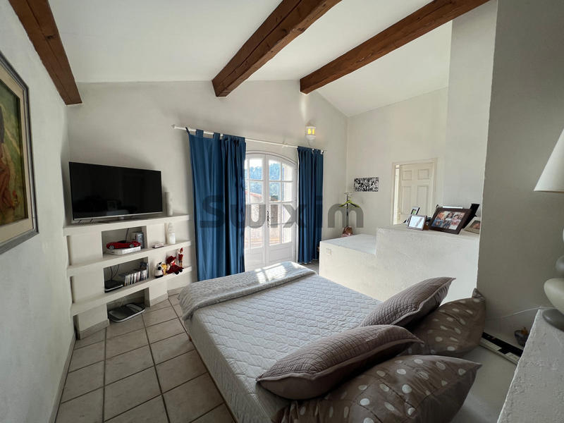 Villa - 159 m² - 6 pièces