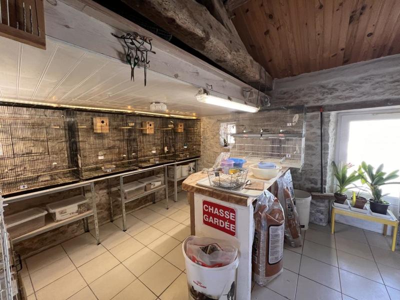 Demeure - 129 m² - 9 pièces