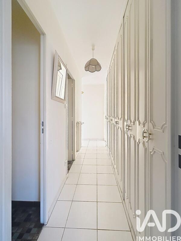 Maison - 99 m² - 5 pièces