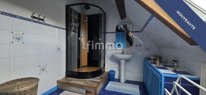 Maison - 217 m² - 9 pièces