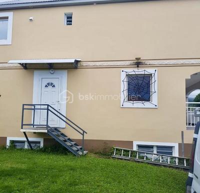 Maison - 280 m² - 14 pièces