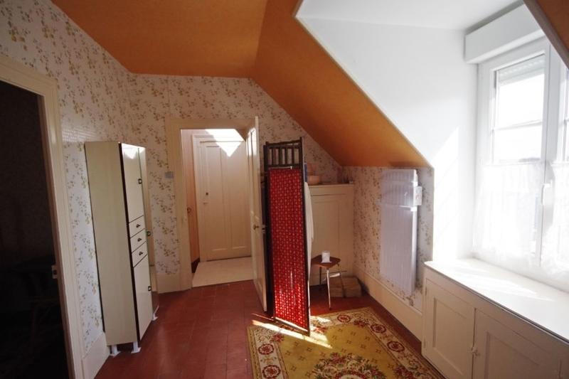 Maison de ville - 104 m² - 7 pièces