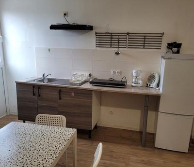 Studio - 30 m² - 1 pièce