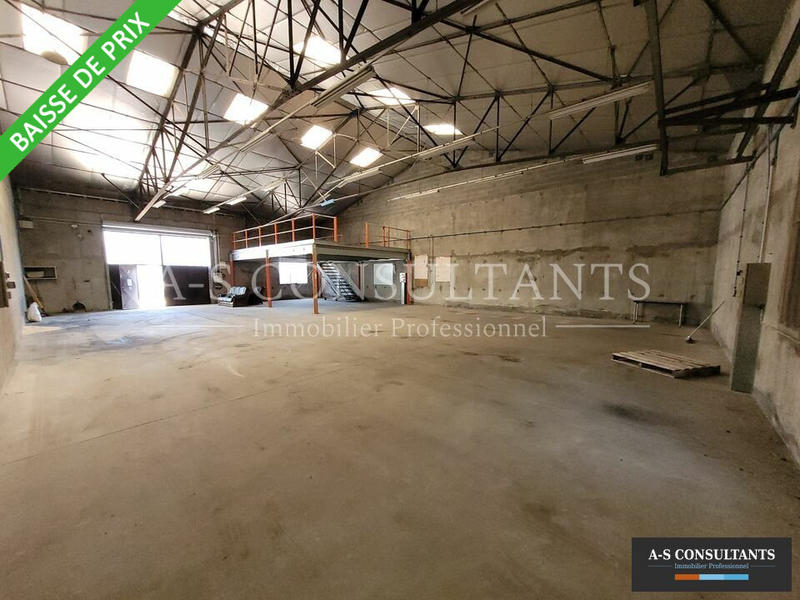 Local d'activité / Entrepôt - 310 m²