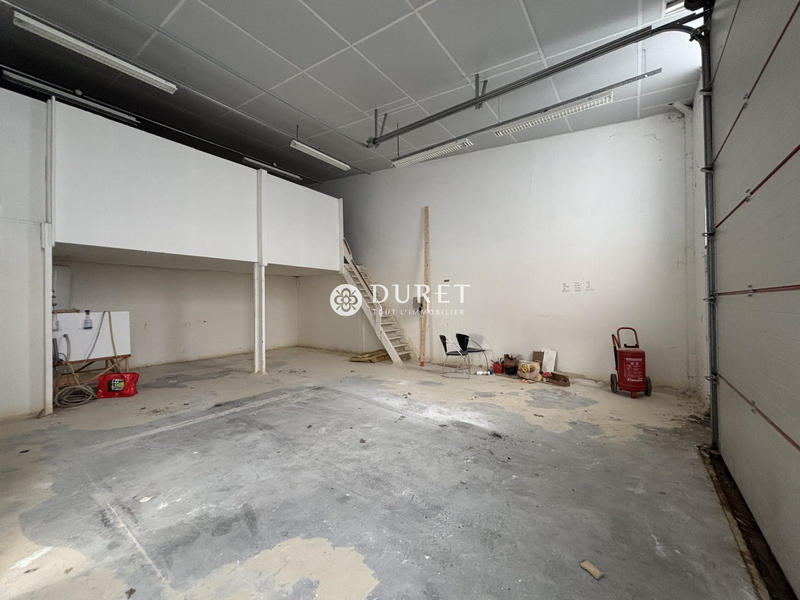 Local d'activités - 150 m²