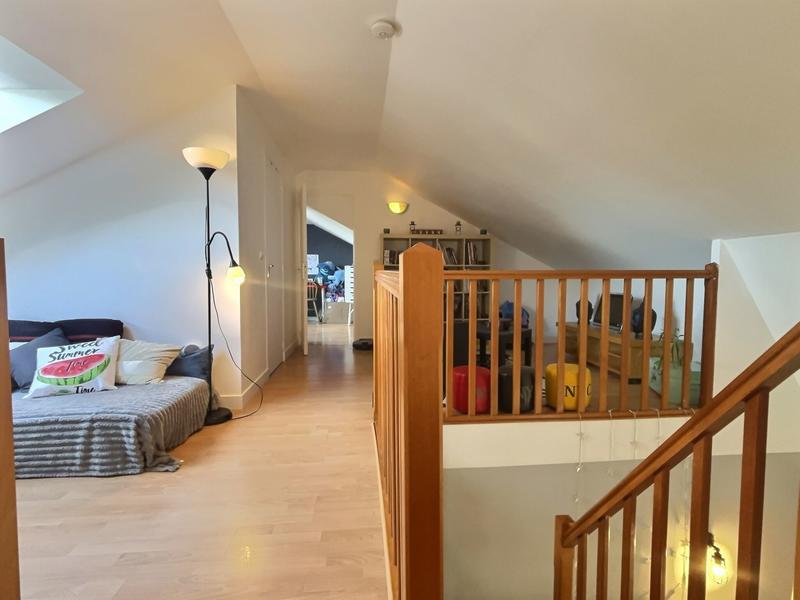 Maison - 140 m² - 8 pièces