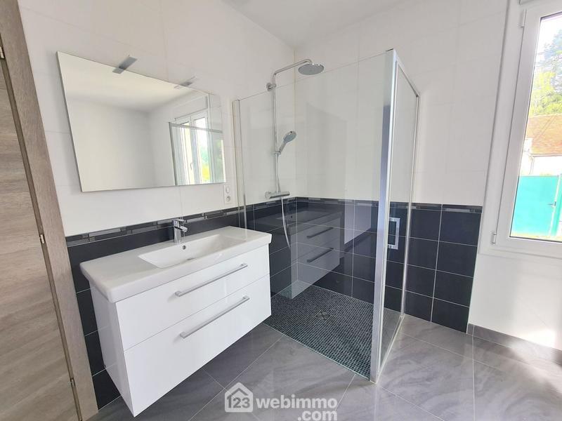 Maison - 312 m² - 13 pièces