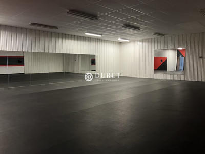 Local d'activités - 870 m²