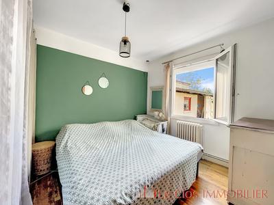 Maison - 172 m² - 9 pièces