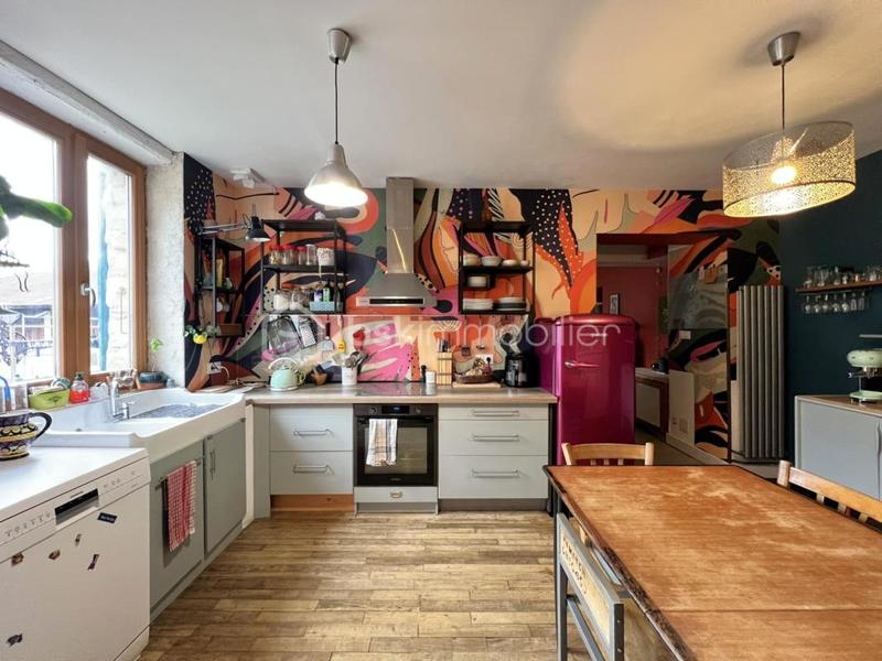 Maison - 196 m² - 6 pièces