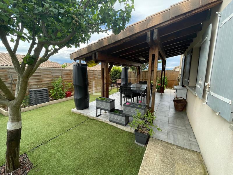 Maison - 94 m² - 4 pièces