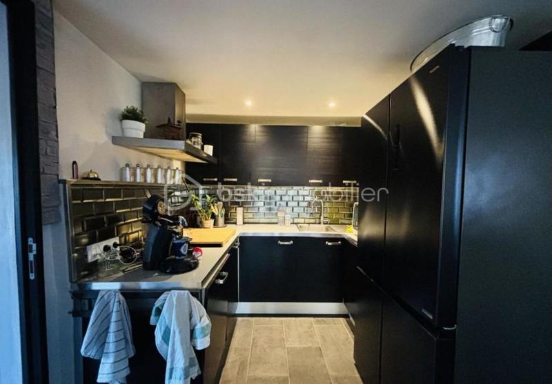 Villa - 99 m² - 4 pièces