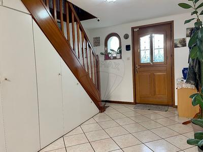 Maison - 98 m² - 5 pièces