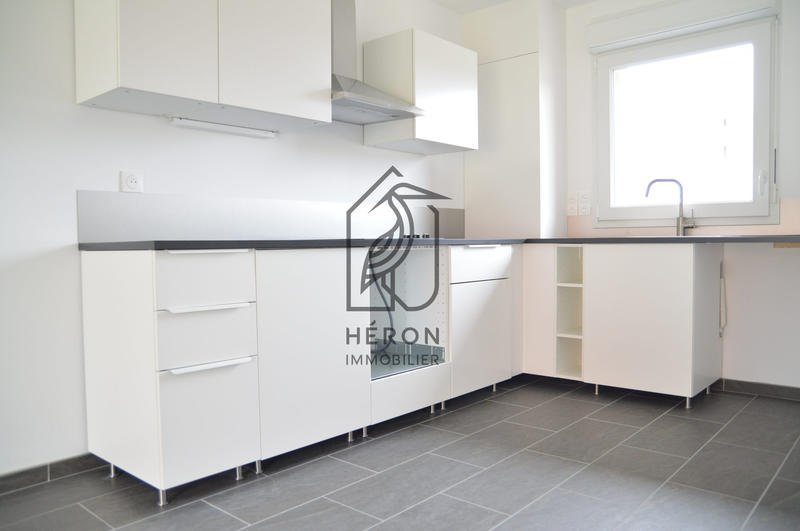 Maison - 84 m² - 4 pièces