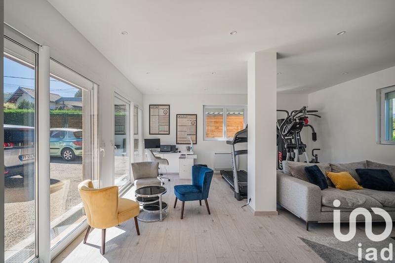 Maison - 210 m² - 5 pièces