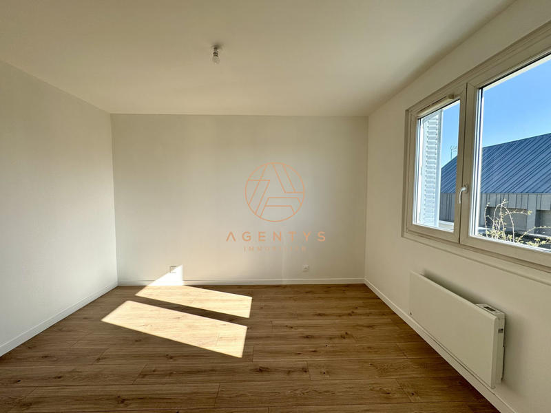 Appartement - 95 m² - 5 pièces