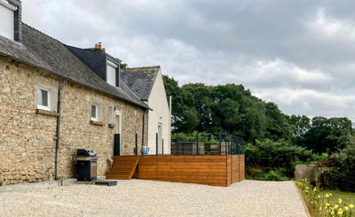 Maison - 185 m² - 9 pièces