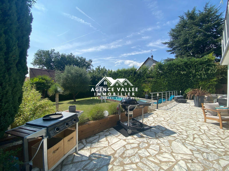 Maison - 153 m² - 7 pièces