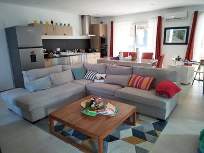 Villa - 80 m² - 4 pièces