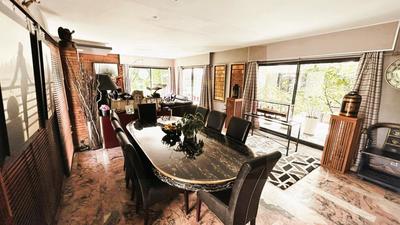 Propriété - 227 m² - 8 pièces