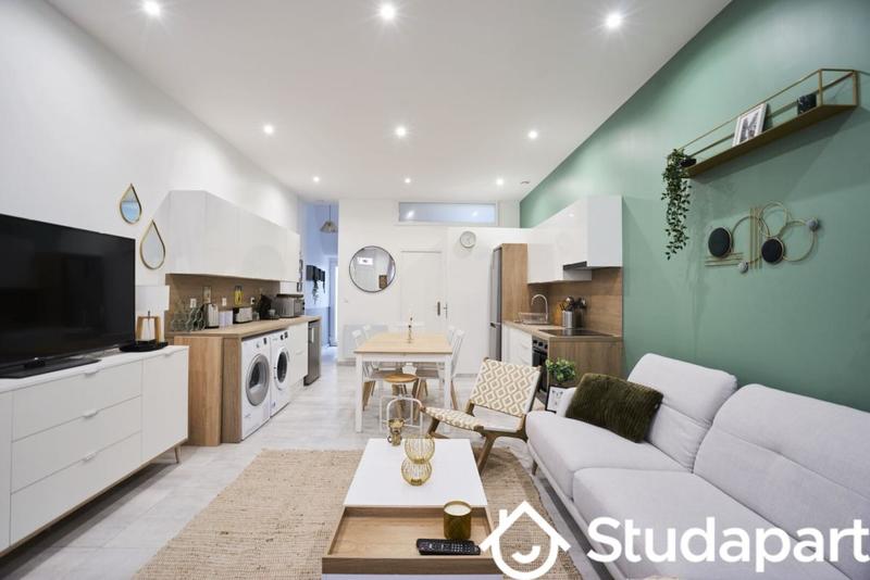 Chambre - 11 m² - 1 pièce