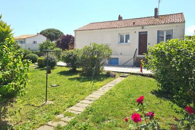 Maison traditionnelle - 81 m² - 4 pièces