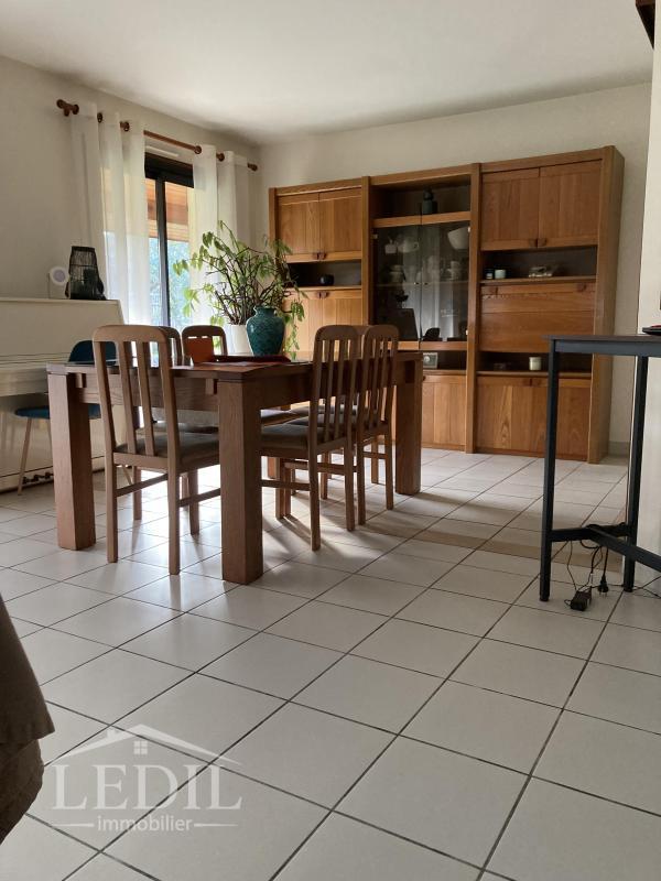 Villa - 176 m² - 6 pièces