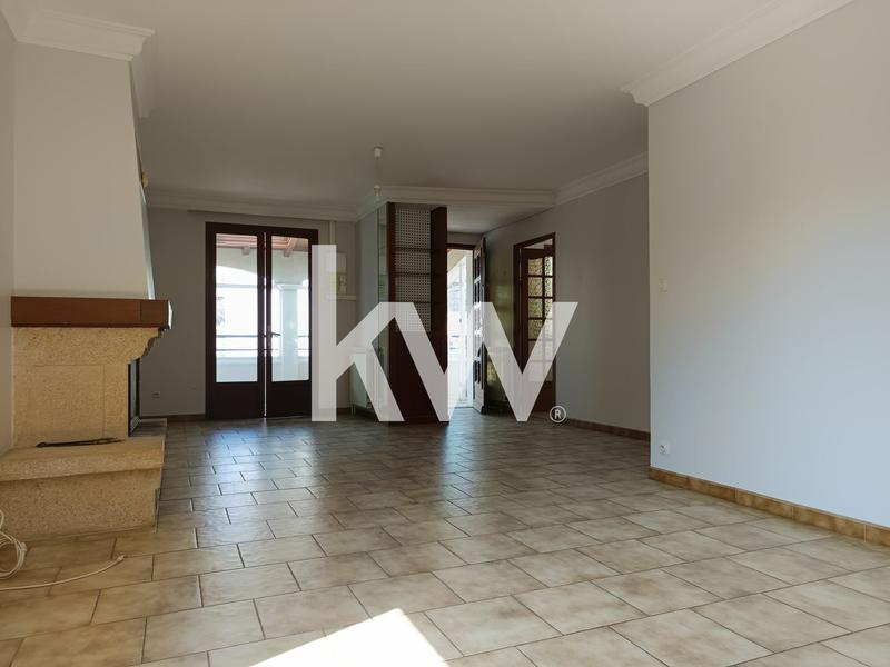 Maison - 160 m² - 8 pièces