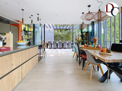 Maison - 500 m² - 12 pièces