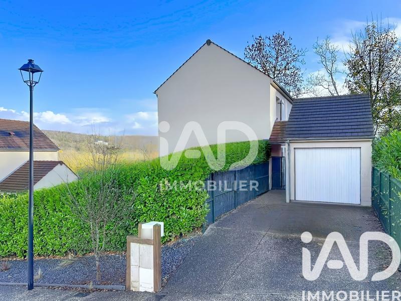 Maison - 112 m² - 4 pièces