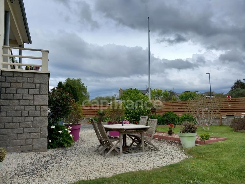 Maison - 138 m² - 8 pièces