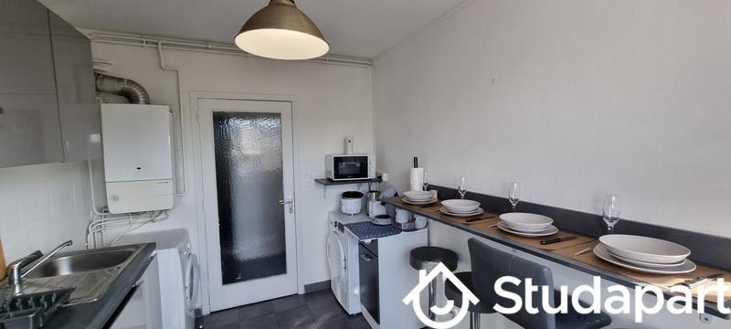 Chambre - 12 m² - 1 pièce