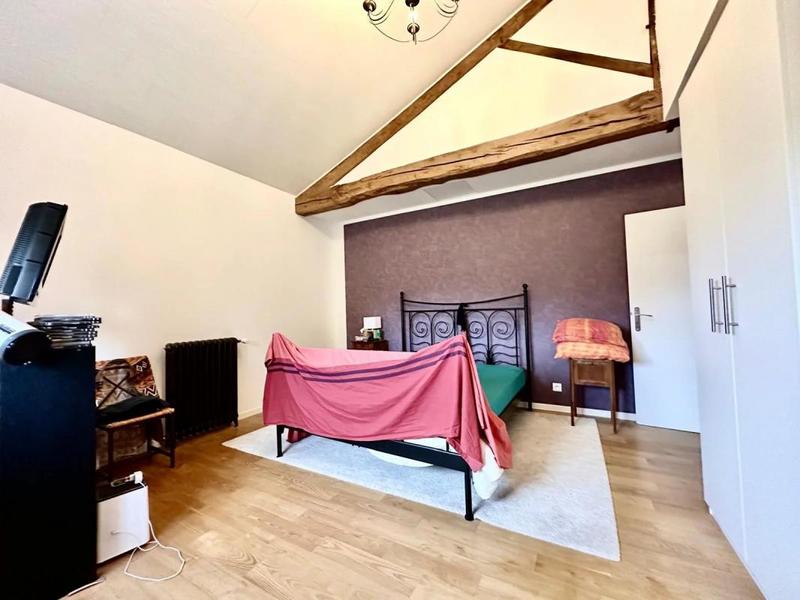 Maison de village - 219 m² - 9 pièces