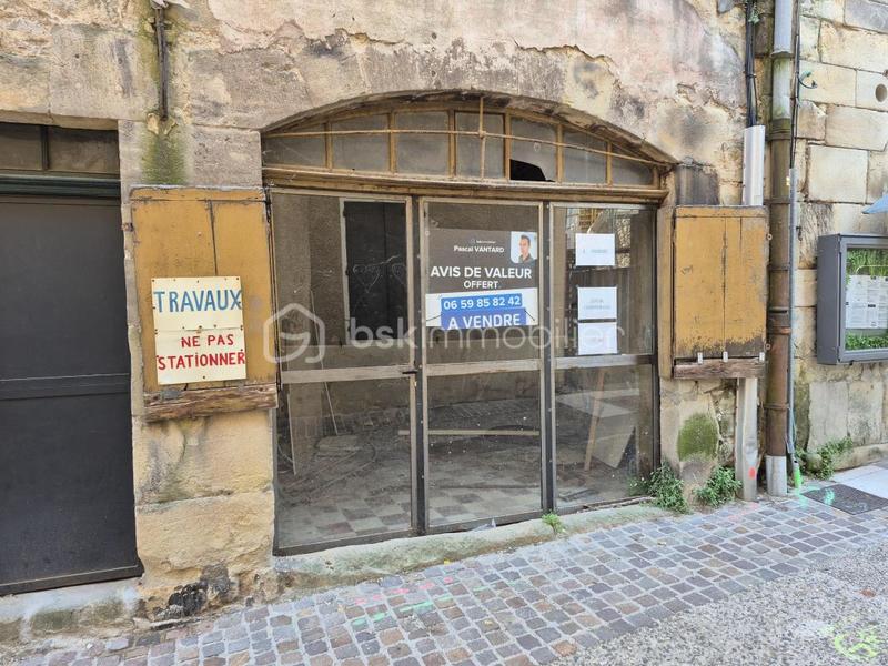 Local commercial - 85 m² - 3 pièces