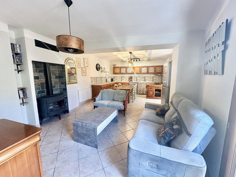 Maison - 95 m² - 4 pièces