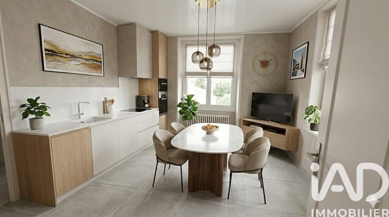 Maison - 99 m² - 5 pièces