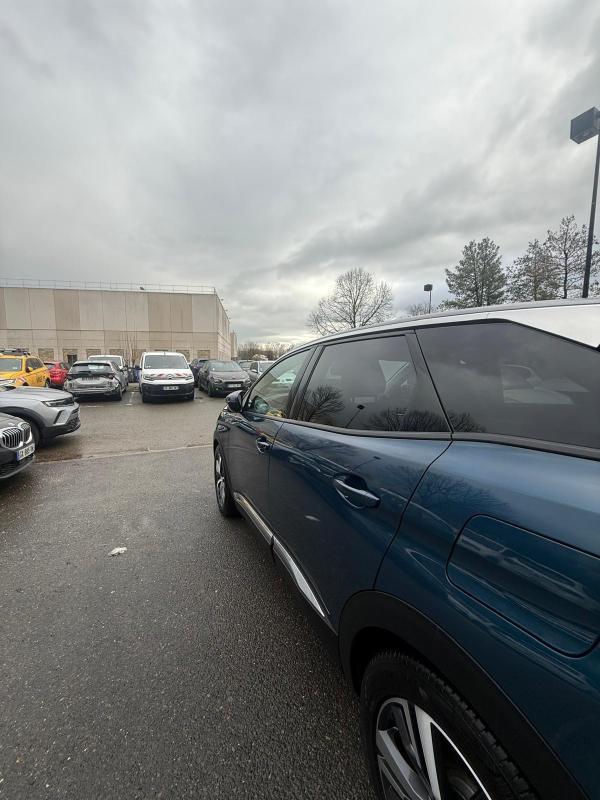 Peugeot 3008 II (2) 1.6 Hybrid 225 Allure E-Eat8 2020