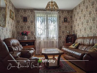 Maison - 95 m² - 5 pièces