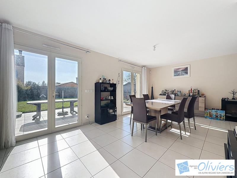 Maison - 140 m² - 6 pièces