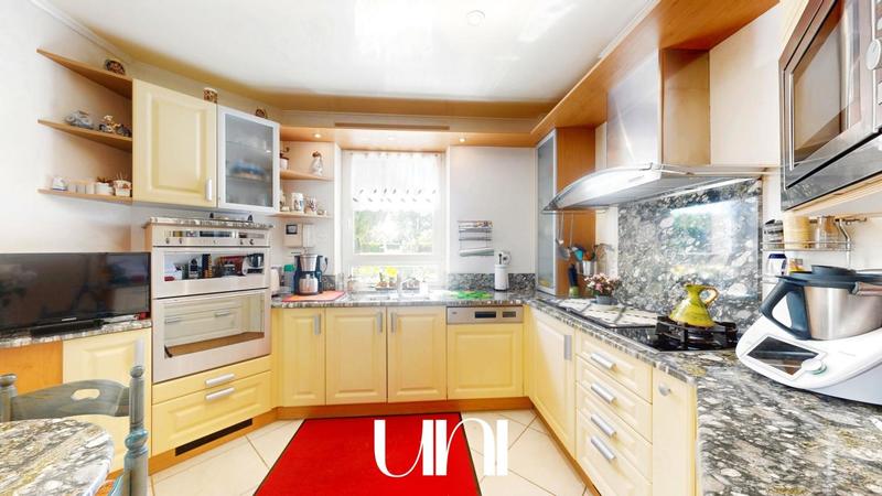 Maison de maîtres - 367 m² - 12 pièces