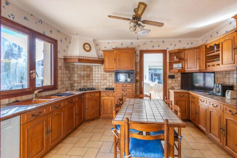 Maison - 104 m² - 5 pièces